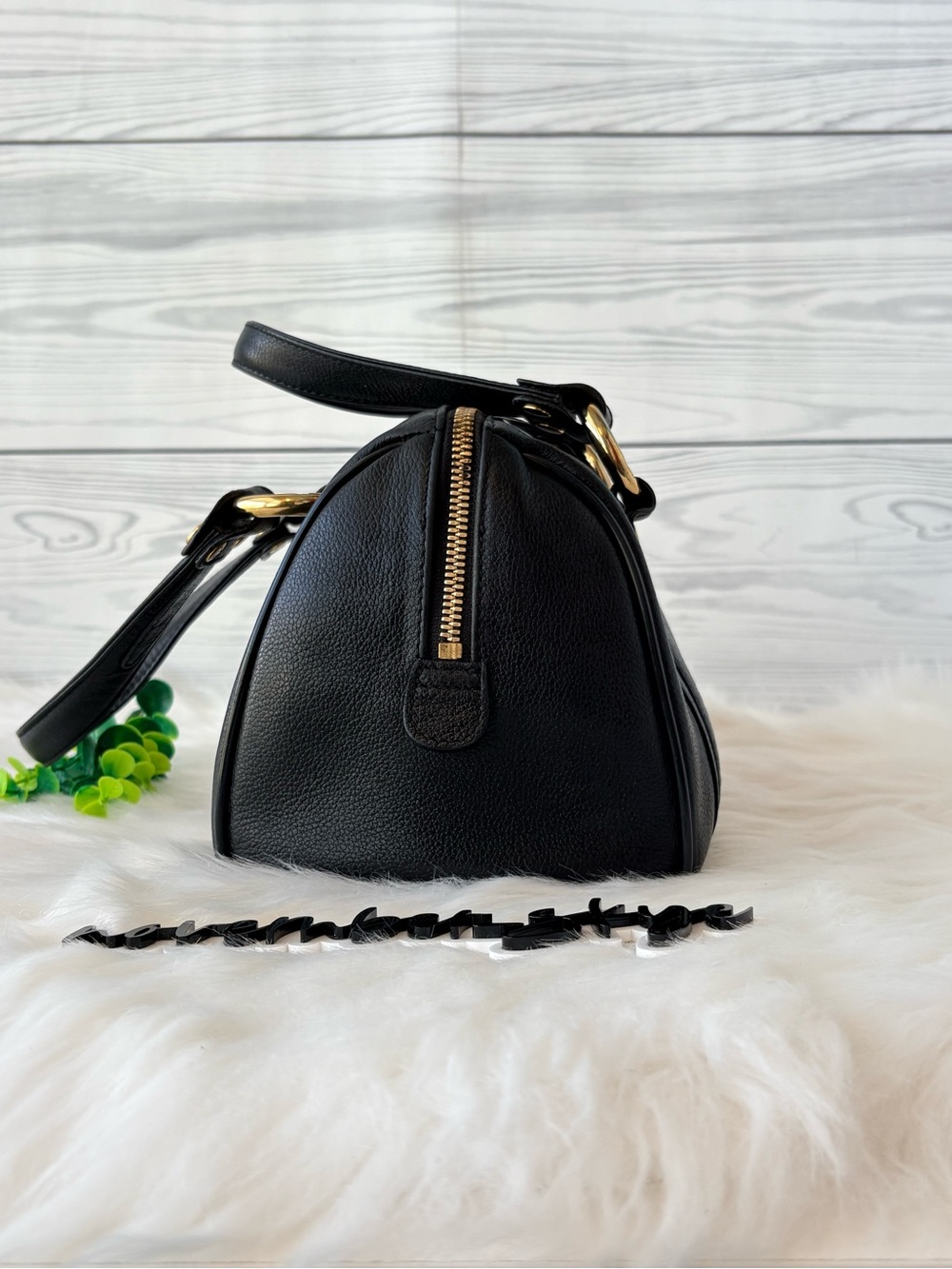 MCM Black Leather Bauletto Boston bag with Gold Hardware - Picture 6 of 16